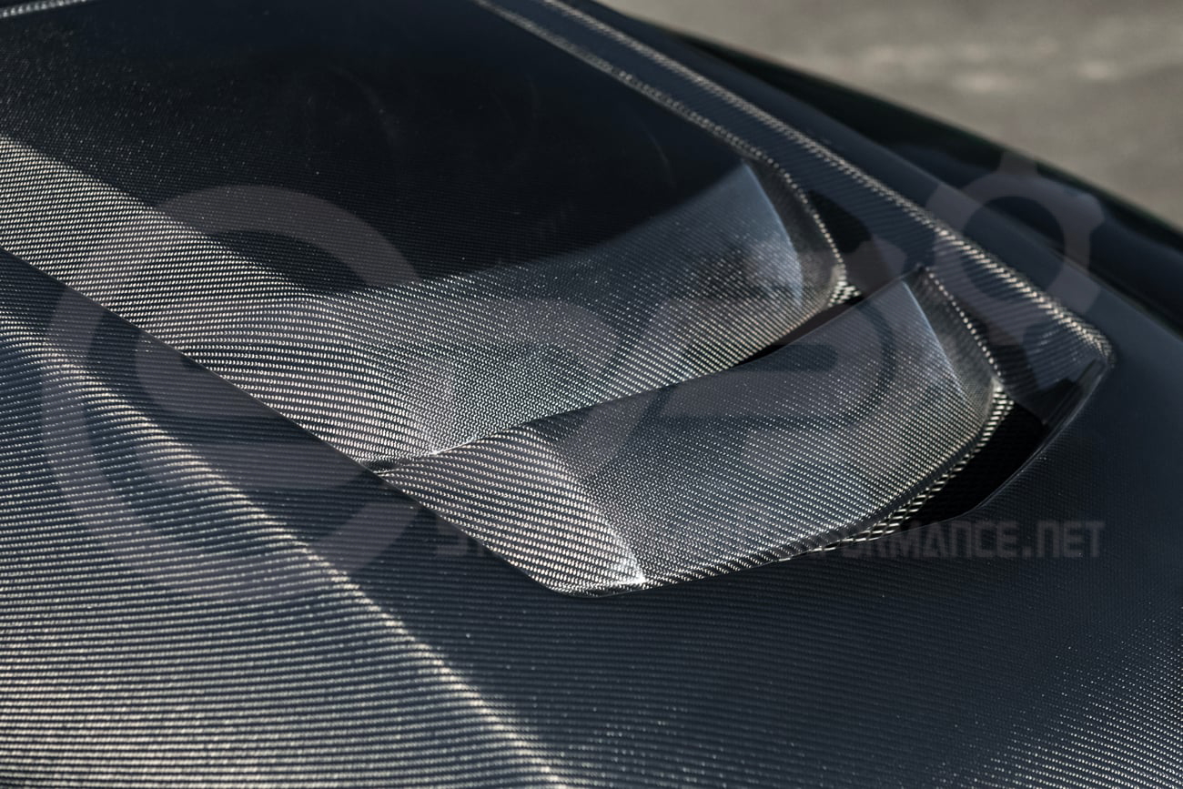 2004-2006 PONTIAC GTO | ZR1 STYLE CARBON FIBER FRONT VENTED COWL HOOD